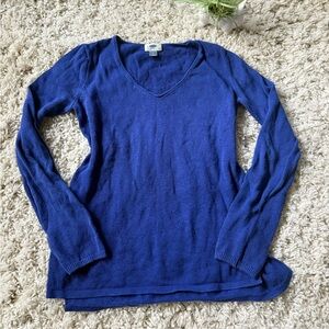 Blue Old Navy comfy cute cozy long sleeve sweater top